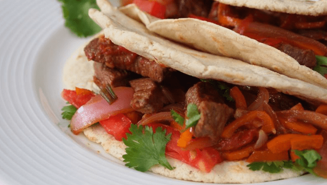 Del Itate Con Un Riqu Simo Taco De Lomo Saltado Con Salsa A La Huanca Na