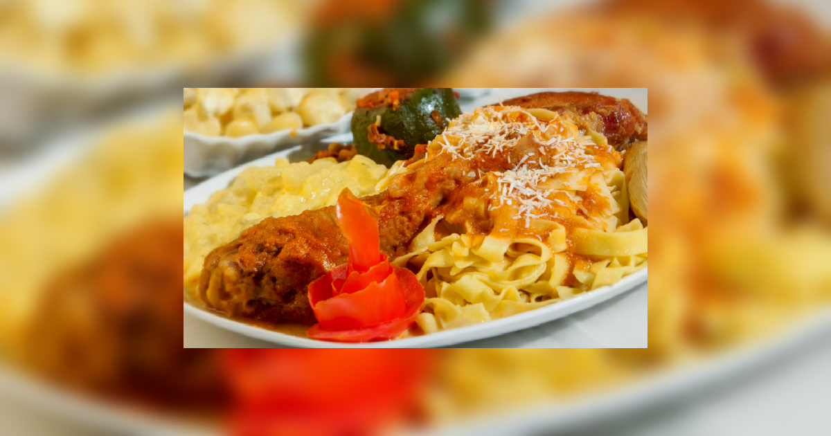 Prepara un rico spaghetti con pollo al rocoto