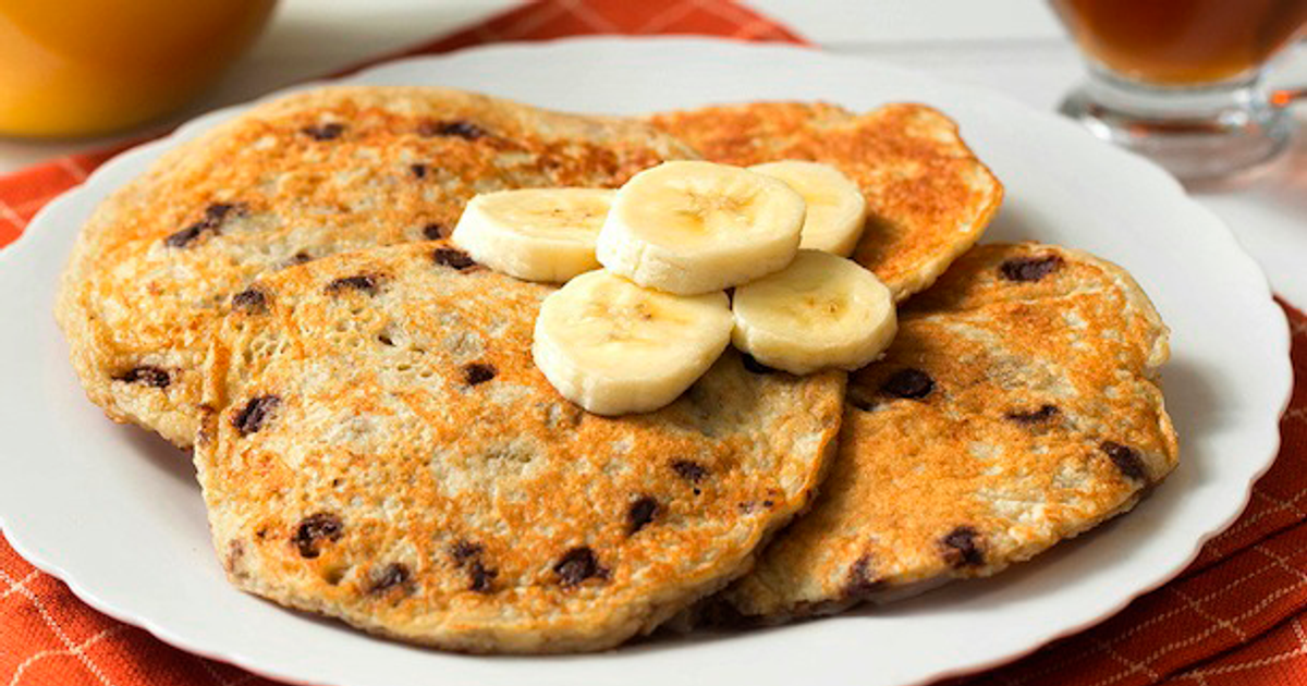 Pancakes de avena y plátano, una opción saludable para el desayuno