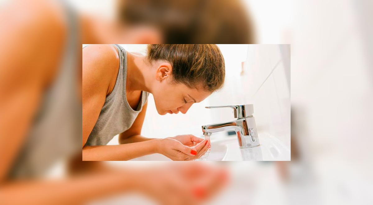 Conoce la forma correcta de lavar tu rostro en siete sencillos pasos