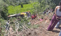 Tragedia en viaje de promoción: Bus interprovincial con escolares cae a barranco y deja 7 muertos