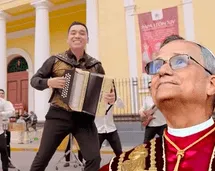 ‘La cumbia del papa’: el nuevo tema de Donnie Yaipén dedicado a León XIV arrasa en redes ‘La cumbia del papa’: el nuevo tema de Donnie Yaipén dedicado a León XIV arrasa en redes