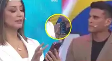 Karla Tarazona LE REVISA el celular a Christian Domínguez y QUEDA FRÍA con lo que encontró: "¿Tienes más...?"