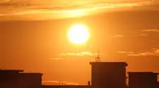 Calor extremo en invierno: Lima y la costa peruana registran temperaturas récord, advierte el Senamhi