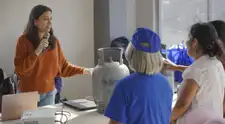 Lideresas de ollas comunes se capacitan en Ventanilla para hacer crecer sus emprendimientos