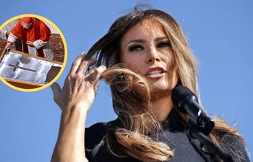 El error de Melania Trump que causó polémica en el funeral del Papa Francisco El error de Melania Trump que causó polémica en el funeral del Papa Francisco