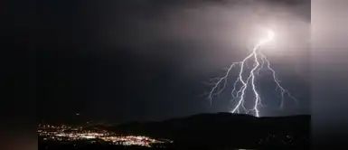 Senamhi advierte DECIMOSEGUNDO FRIAJE desde el 15 de octubre: lluvias, descargas eléctricas y vientos extremos en estas regiones del Perú. Senamhi lanza ADVERTENCIA por DECIMOSEGUNDO FRIAJE: lluvias intensas y vientos desde el 15 de octubre en estas regiones