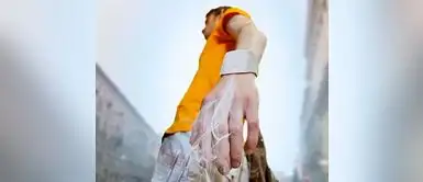 "Hand tree": pulsera purifica el aire mientras caminas "Hand tree": esta pulsera purifica el aire mientras caminas