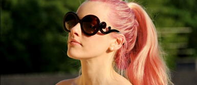 Cabello rosa, conocida también como el “Pretty in pink”, Tendencia: cabello rosado