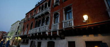 Palacio Cavalli, lugar donde se realizará la boda Cierran calles de Venecia por la boda del año, George Clooney y Amal Alamuddin