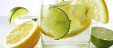¿El agua con limón te ayuda a cortar la grasa y adelgazar? ¿El agua con limón te ayuda a cortar la grasa y adelgazar?