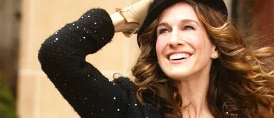 ¿Quieres vestir como Carrie Bradshaw de “Sex and the city”? Aquí te damos 11 looks que puedes armar ¿Quieres vestir como Carrie Bradshaw de “Sex and the city”? Aquí te damos 11 looks que puedes armar