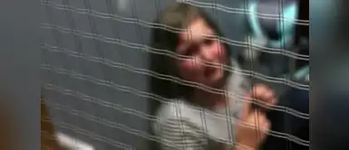 La llamaron para decirle que su hija estaba castigada, al llegar se enfureció con el profesor ¡La niña está traumatizada! La llamaron para decirle que su hija estaba castigada, al llegar se enfureció con el profesor ¡La niña está traumatizada!