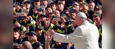 Papa Francisco: “Levantemos el corazón y no los celulares” Papa Francisco: “Levantemos el corazón y no los celulares”