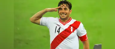 Claudio Pizarro le dedica conmovedora carta a la Selección Peruana Claudio Pizarro le dedica conmovedora carta a la Selección Peruana