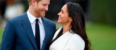 El príncipe británico y la actriz estadounidense han llegado a la sesión de fotos cogidos de la mano. Entre sonrisas y miradas cómplices posaron ante los medios de comunicación. El príncipe británico y la actriz estadounidense han llegado a la sesión de fotos cogidos de la mano. Entre sonrisas y miradas cómplices posaron ante los medios de comunicación.