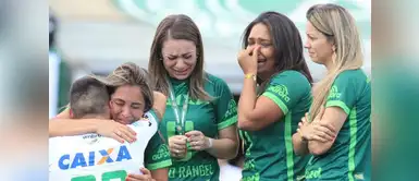 Chapecoense: Viudas de futbolistas se sienten abandonadas luego de accidente aéreo Chapecoense: Viudas de futbolistas se sienten abandonadas luego de accidente aéreo