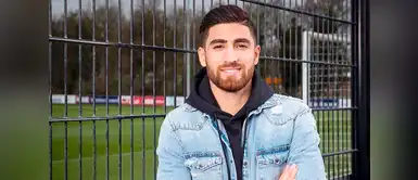 Alireza Jahanbakhsh, jugador de la selección de futbol de Irán. Tiene 24 años y mide 1.80 metros Alireza Jahanbakhsh, jugador de la selección de futbol de Irán. Tiene 24 años y mide 1.80 metros