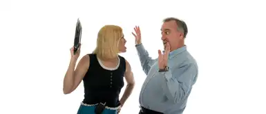 ¡OMG! Hombre comentó la foto de una joven en Facebook y su esposa lo descubrió ¡OMG! Hombre comentó la foto de una joven en Facebook y su esposa lo descubrió