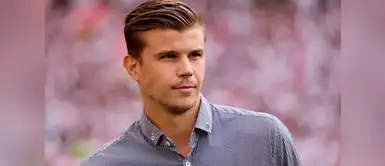 Mitchell Langerak es el arquero de la selección de Australia. Nos encanta con solo verlo sonreír Mitchell Langerak es el arquero de la selección de Australia. Nos encanta con solo verlo sonreír