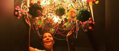 Alejandra Guzmán luciendo sus adornos navideños. Alejandra Guzmán luciendo sus adornos navideños.