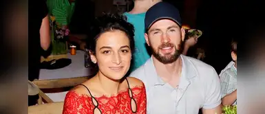 Chris Evans regresó con su novia que llamaron "fea" y "rara" Chris Evans regresó con su novia que llamaron "fea" y "rara"