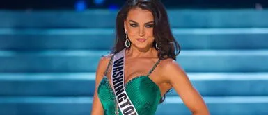 El iPhone X de la marca Apple tiene una pantalla de 5,8 pulgadas. Procesador A11 y 3GB de RAM. Tiene hasta 256GB de almacenamiento y dos cámaras de 12 MP y una frontal de 7MP. Disponible en Perú desde el 15 de diciembre. Precio: más de S/. 4.500 El iPhone X de la marca Apple tiene una pantalla de 5,8 pulgadas. Procesador A11 y 3GB de RAM. Tiene hasta 256GB de almacenamiento y dos cámaras de 12 MP y una frontal de 7MP. Disponible en Perú desde el 15 de diciembre. Precio: más de S/. 4.500