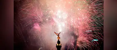Ciudad de México, México. En este país, la celebración es única. Por toda la ciudad puedes encontrar diversos conciertos para todos los asistentes y un impactante espectáculo de juegos artificiales ¡justo a la media noche! Ciudad de México, México. En este país, la celebración es única. Por toda la ciudad puedes encontrar diversos conciertos para todos los asistentes y un impactante espectáculo de juegos artificiales ¡justo a la media noche!