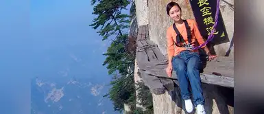 El camino de la muerte se encuentra a una altura 2130m. en China. El camino de la muerte se encuentra a una altura 2130m. en China.