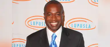 El actor Phill Lewis cumplirá 50 años este 2018. El actor Phill Lewis cumplirá 50 años este 2018.