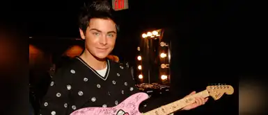 Zac durante los Billboard Music Awards de 2006, mostrando una guitarra Hello Kitty autografiada. Zac durante los Billboard Music Awards de 2006, mostrando una guitarra Hello Kitty autografiada.