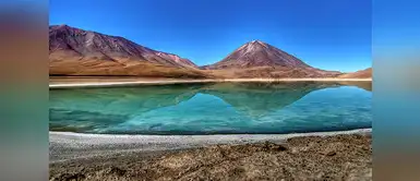 Laguna Verde en Bolivia. Laguna Verde en Bolivia.
