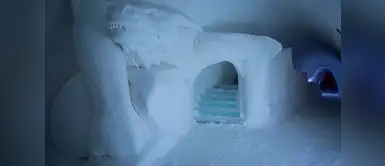 Una tenebrosa estancia del hotel presidida por la atenta mirada del dragón. Una tenebrosa estancia del hotel presidida por la atenta mirada del dragón.