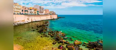 Siracusa ubicada en la costa Ionica de Sicilia, Italia Siracusa ubicada en la costa Ionica de Sicilia, Italia