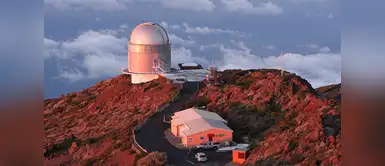 El observatorio astronómico del Roque de los Muchachos (ORM) ubicado en Canarias, Comunidad autónoma española. El observatorio astronómico del Roque de los Muchachos (ORM) ubicado en Canarias, Comunidad autónoma española.