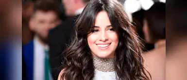 Camila Cabello demuestra su buen estilo al usar faldas "high waisted" Camila Cabello demuestra su buen estilo al usar faldas "high waisted"