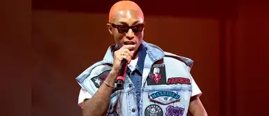 Pharrell Williams forma parte del libro de récords, ya que el video de su canción ‘Happy’ fue el primero en la historia en permanecer 24 horas seguidas en Internet. Pharrell Williams forma parte del libro de récords, ya que el video de su canción ‘Happy’ fue el primero en la historia en permanecer 24 horas seguidas en Internet.