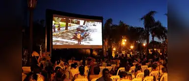 Regresa “Cine bajo las estrellas” para disfrutar de diversas comedias ¡Gratis! Regresa “Cine bajo las estrellas” para disfrutar de diversas comedias ¡Gratis!