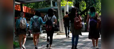 ¡Polémica medida! Universidad colombiana prohíbe el uso de faldas y escotes a estudiantes ¡Polémica medida! Universidad colombiana prohíbe el uso de faldas y escotes a estudiantes