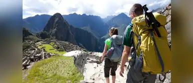 Machu Picchu ubicado en Perú. Machu Picchu ubicado en Perú.