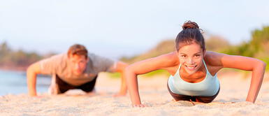 Siéntete bien haciendo estos ejercicios en la playa Siéntete bien haciendo estos ejercicios en la playa
