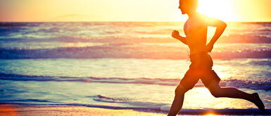 Beneficios y cuidados de practicar deporte en la playa Beneficios y cuidados de practicar deporte en la playa