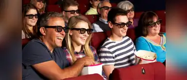 Cinco alimentos que puedes llevar al cine. ¡La 3 es básica! Cinco alimentos que puedes llevar al cine. ¡La 3 es básica!