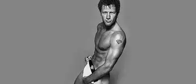 Un sexy marinero Un sexy marinero