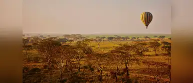 Sobrevolar al amanecer en un globo aerostático sobre Tanzania, es una experiencia inolvidable Sobrevolar al amanecer en un globo aerostático sobre Tanzania, es una experiencia inolvidable