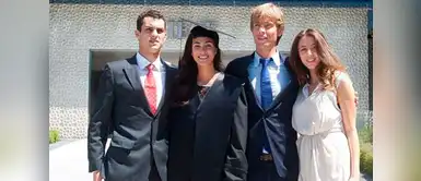 Han estado juntos en todo momento durante ocho años Han estado juntos en todo momento durante ocho años