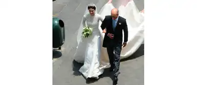 Sassa estuvo vestida con un hermoso vestido blanco con tul y detalles en encaje Sassa estuvo vestida con un hermoso vestido blanco con tul y detalles en encaje