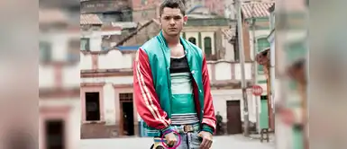 Ricardo Abarca: El cantante y actor sufrió una terrible experiencia a los 16 años. El protagonista de 'Cumbia Ninja' metió una mano en el rotor de un helicóptero al llegar a Guatemala para un concierto, por lo que perdió tres dedos Ricardo Abarca: El cantante y actor sufrió una terrible experiencia a los 16 años. El protagonista de 'Cumbia Ninja' metió una mano en el rotor de un helicóptero al llegar a Guatemala para un concierto, por lo que perdió tres dedos