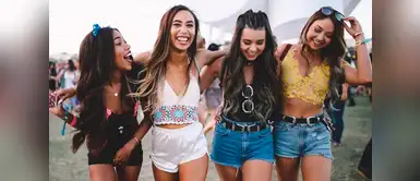 La amistad se hace más fuerte con el paso de los años Por estas 5 razones tus amigas del colegio son eternas