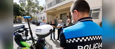 Conoce la heroica acción de estos policías para salvar a una niña de dos años Conoce la heroica acción de estos policías para salvar a una niña de dos años